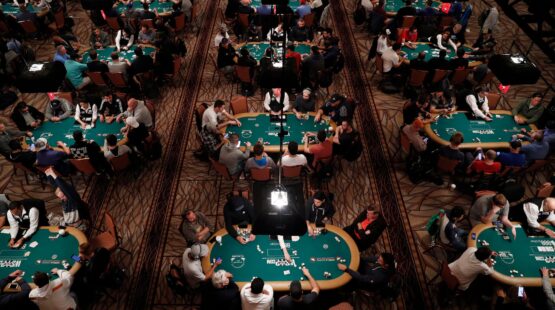 live poker tables