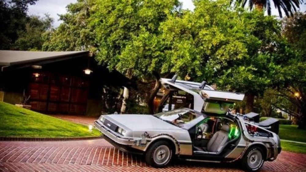 Seth MacFarlane Delorean