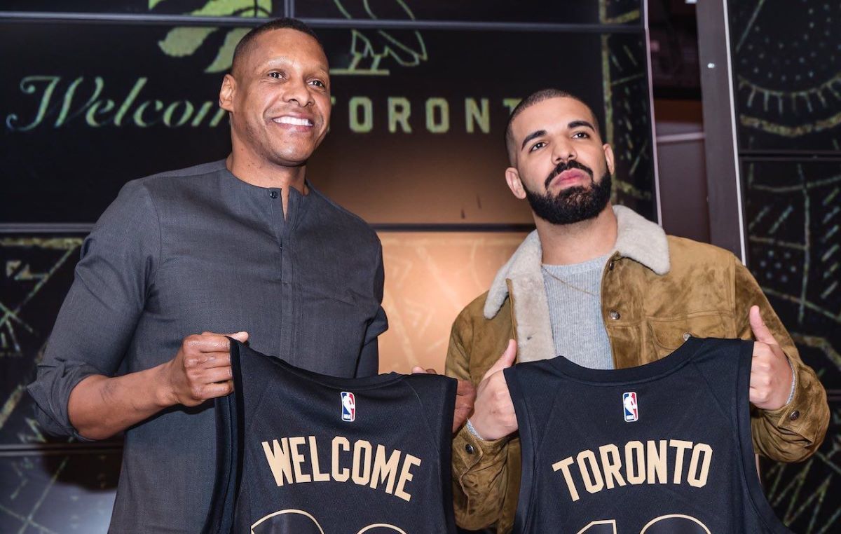 Drake and a Toronto Raptors Jersey
