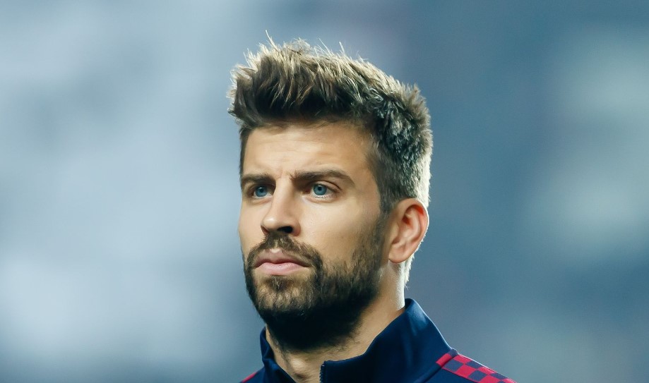 Gerard Pique playing for Barcelona