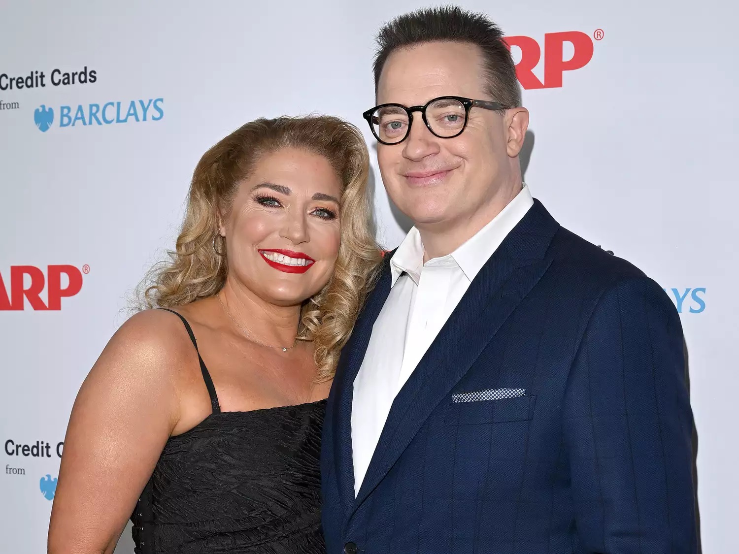 Brendan fraser posing with his girlfriend Jeanne Moore.